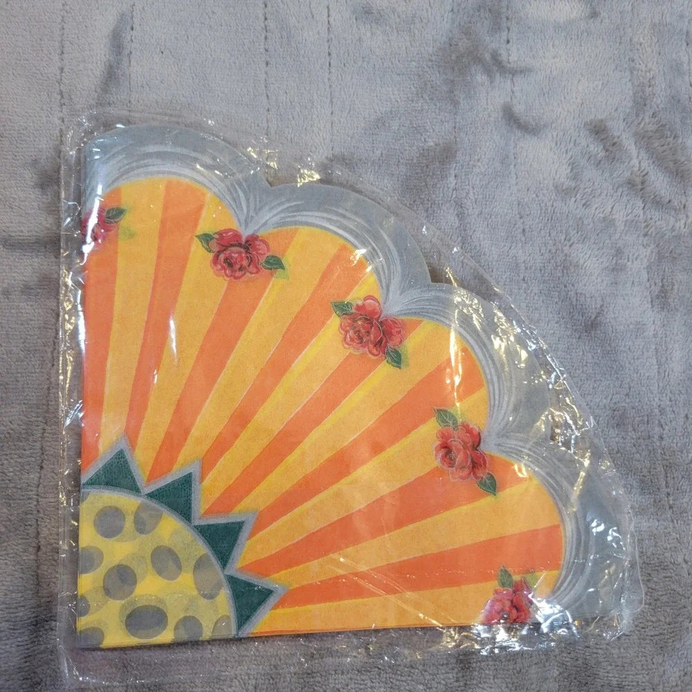 MacKenzie-Childs Eileen West VTG Napkins Lot Floral‎ Scalloped Round Flower Fan